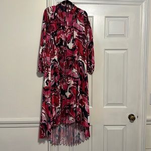 EUC Crosby high low accordion dress size small